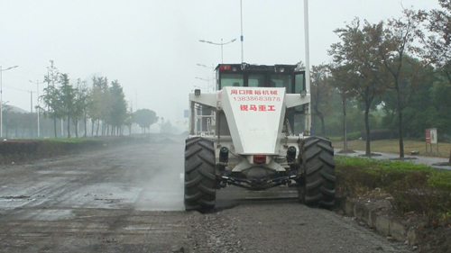 WR2300L，上海青浦大三渣路基冷再生